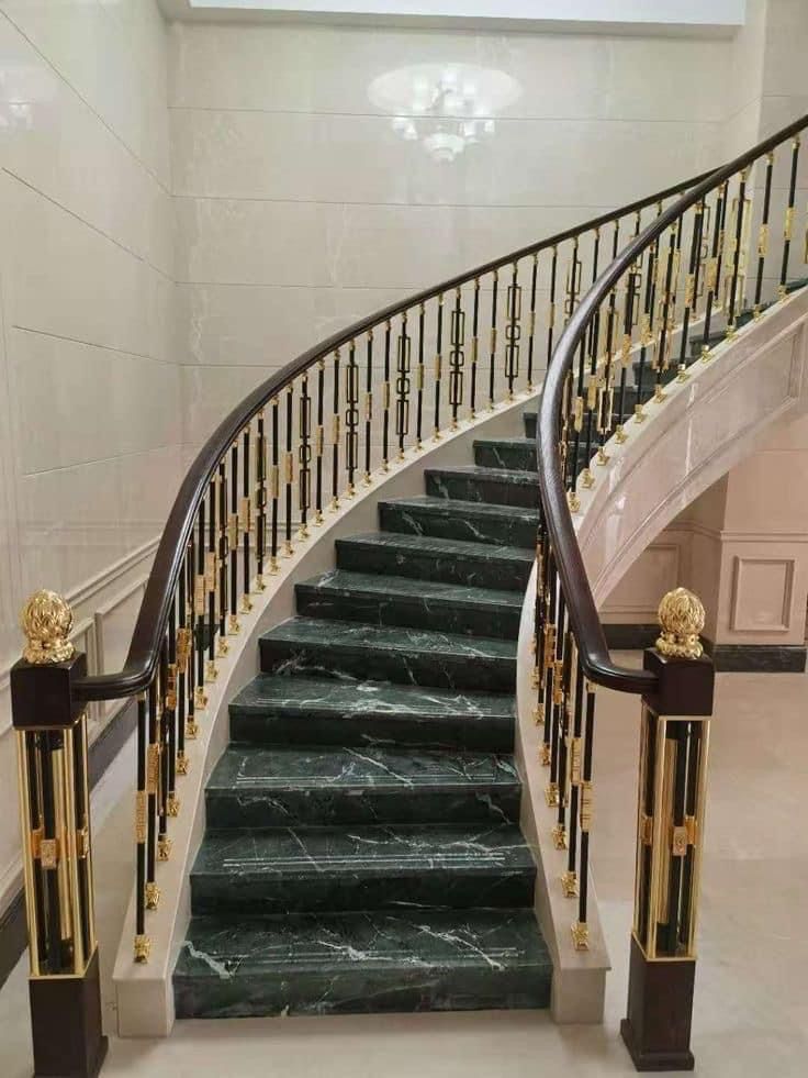 Réalisation OM TRADING — escalier